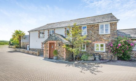 3 Bed in Marhamchurch 1