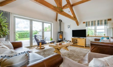 3 Bed in Marhamchurch