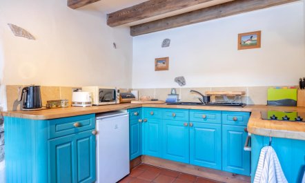 1 Bed in Waterhouses 7