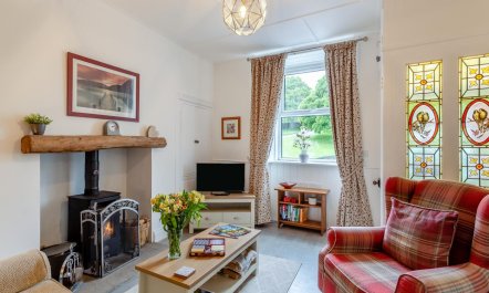 2 Bed in Bainbridge 1