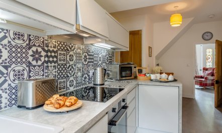 2 Bed in Bainbridge 6
