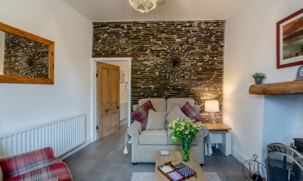 2 Bed in Bainbridge 3