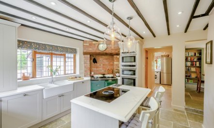 4 Bed in Radford 5