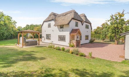 4 Bed in Radford