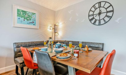 2 Bed in Swanage 3
