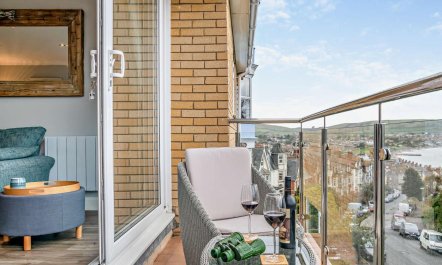 2 Bed in Swanage 2