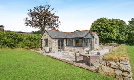 2 Bed in Keybridge