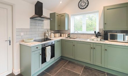 2 Bed in Keybridge
