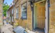 2 Bed in Robin Hoods Bay 6