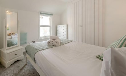 3 Bed in St. Ives 3
