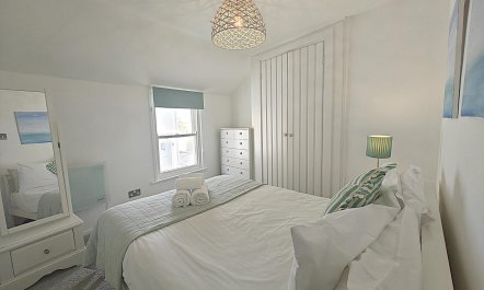 3 Bed in St. Ives 8