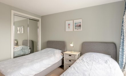 3 Bed in West Bay 8