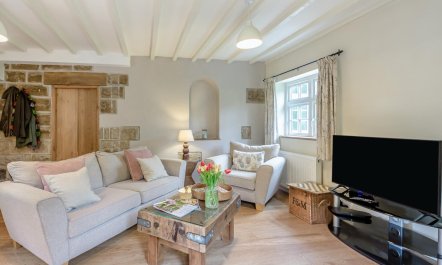 2 Bed in Beckhole 7