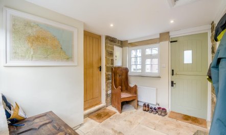2 Bed in Beckhole 6