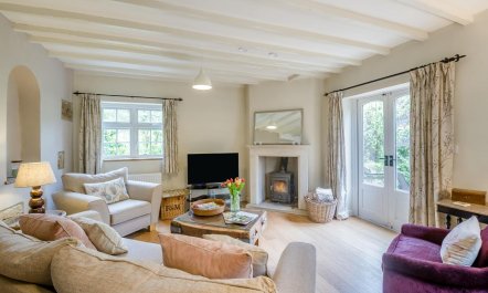 2 Bed in Beckhole 1