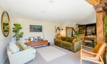 2 Bed in Old Buckenham 1