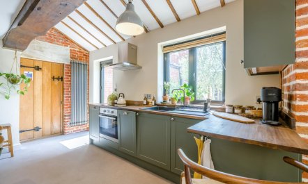 2 Bed in Old Buckenham 6