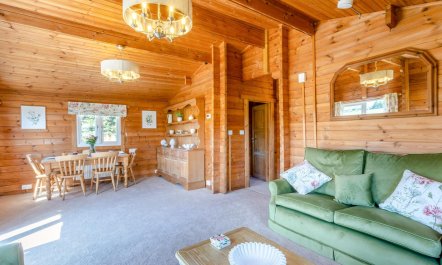 2 Bed in Hargrave 1