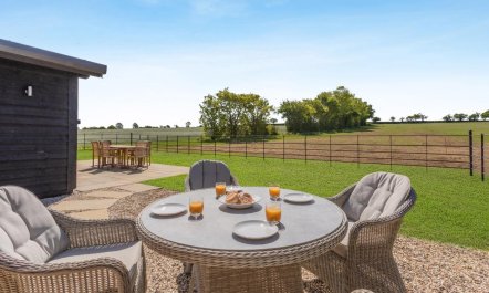 2 Bed in Hargrave 4