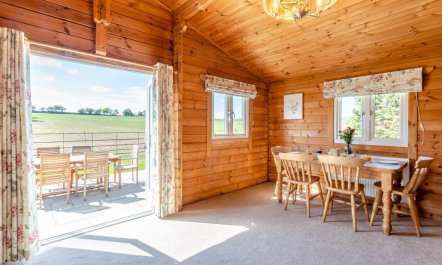 2 Bed in Hargrave 6