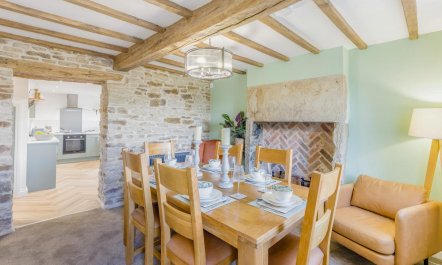 3 Bed in Apperknowle, Dronfield 7