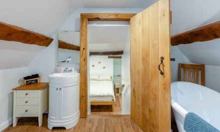 2 Bed in Stour Provost 9