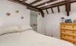 2 Bed in Stour Provost 6