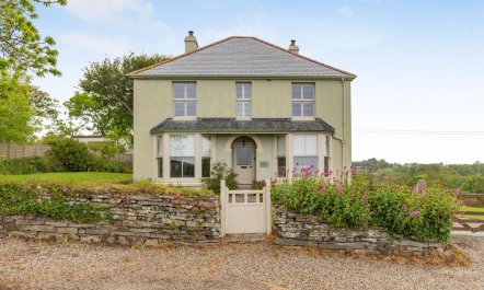 3 Bed in Lanteglos