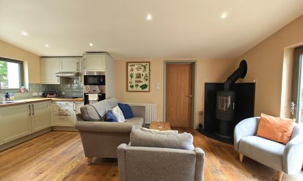 3 Bed in Lambourn 5