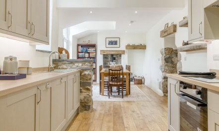 4 Bed in Llanfihangel Y Pennant 8