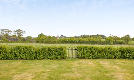4 Bed in Mundesley 1