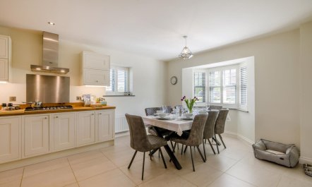 4 Bed in Mundesley 2