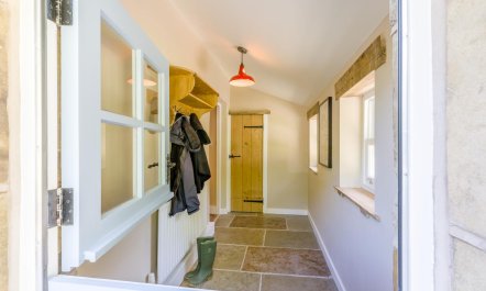 2 Bed in Glossop 2