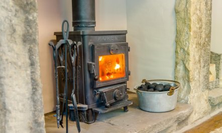 2 Bed in Glossop 7