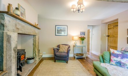 2 Bed in Glossop 5