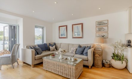 3 Bed in Falmouth 7