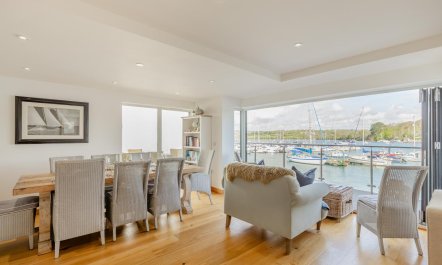 3 Bed in Falmouth 9