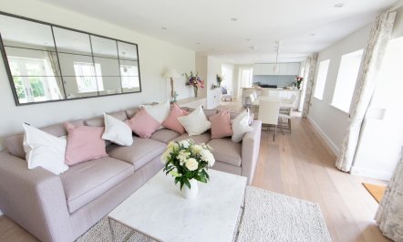 3 Bed in Upper Vobster 1