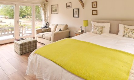 1 Bed in Piltdown 4