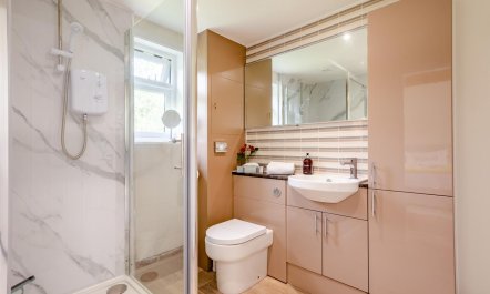 1 Bed in Piltdown 5