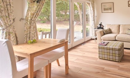 1 Bed in Piltdown 1