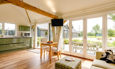 1 Bed in Piltdown 8