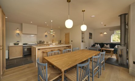 5 Bed in Grasmere 2