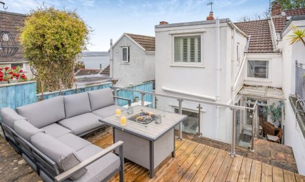 2 Bed in Mumbles