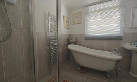 3 Bed in Brixham 9