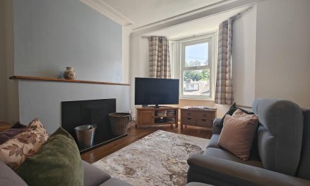 3 Bed in Brixham 1