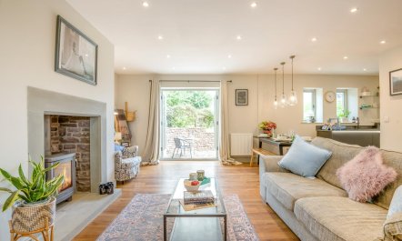 2 Bed in Littledean 1
