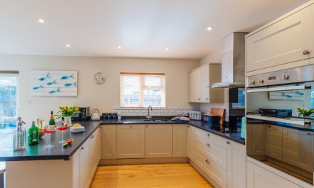 3 Bed in Widemouth Bay 9