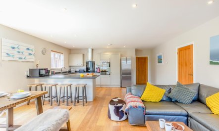 3 Bed in Widemouth Bay