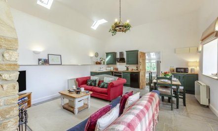 2 Bed in Montacute 2
